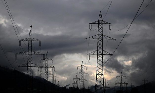 Kundin klagt Verbund wegen massiver Strompreiserhöhung