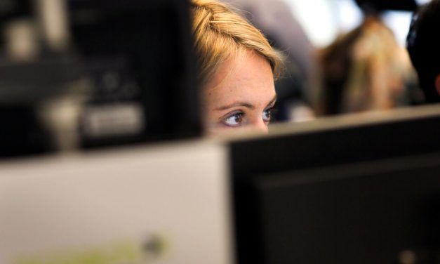 Börse: Dax verliert leicht, Euro auf dem Weg zur Parität
