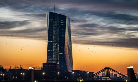 Dax schwächer, Euro fällt auf 20-Jahres-Tief