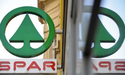 Spar klagt Verein gegen Tierfabriken auf Unterlassung von Protesten