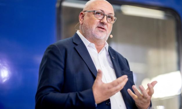 ÖBB-Chef Matthä kündigt Preiserhöhung an