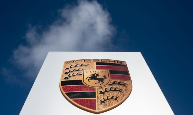 Sportwagenbauer Porsche wirbt mit steigenden Renditen um Investoren