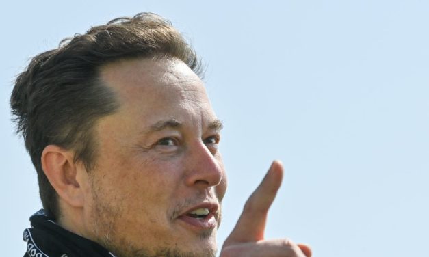 Twitter wirft Elon Musk im Streit um Übernahme Zeitspiel vor