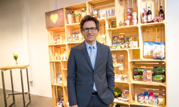 Rewe, Edeka und die Inflation: Markus Mosa wirft Markenartiklern Wucher vor